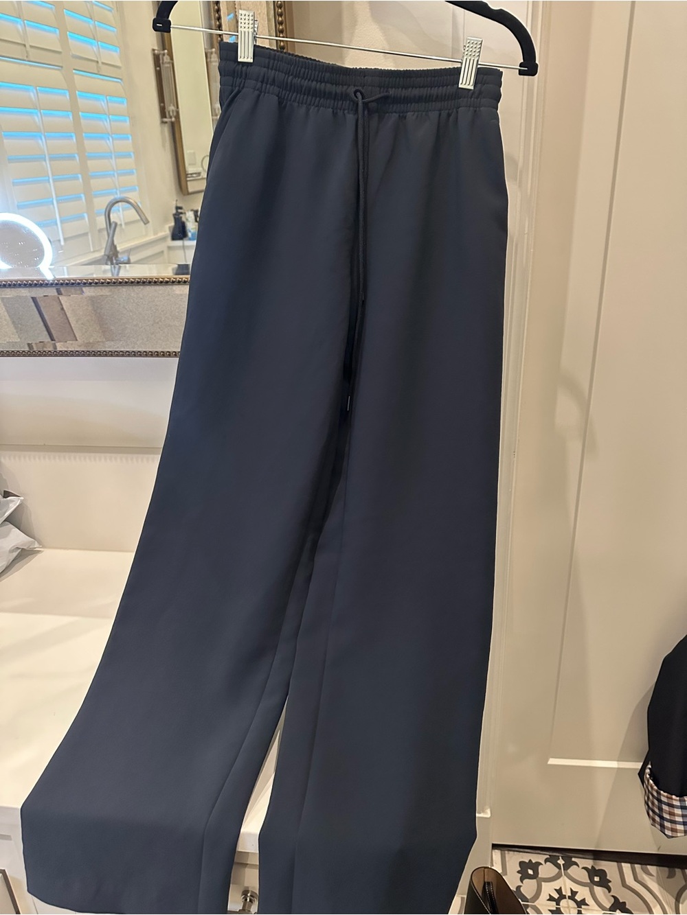 Aritzia Thesis Pant Crepette Size XXS in color DarkNight Navy NWOT With Pockets! - Picture 8 of 8